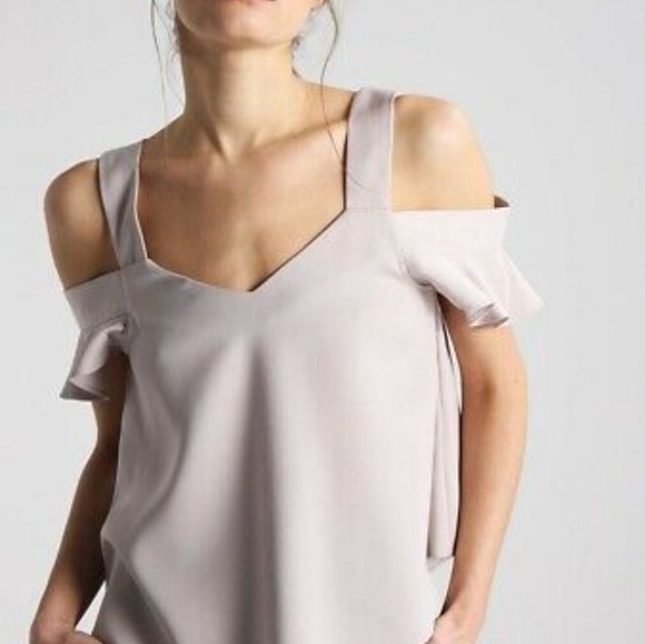 TOPSHOP Black off the shoulder top. Size 8 - Picture 3 of 13